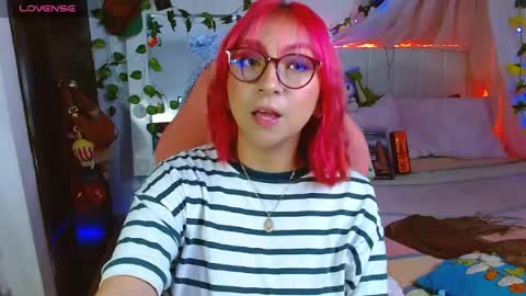 Snapshot of littlerouse_ chatting on 29, 4, 2026 Ruby Rouse online show from 29, 4, 2026