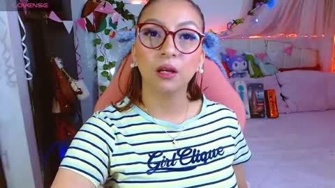 Snapshot of littlerouse_ chatting on 22, 7, 2026 Ruby Rouse online show from 22, 7, 2026