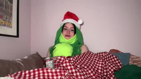 Snapshot of littlesugarpea chatting on 26, 12, 2024 Little Sugar Pea online show from 26, 12, 2024