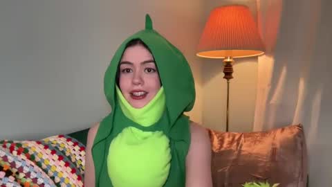 Snapshot of littlesugarpea chatting on 12, 1, 2025 Little Sugar Pea online show from 12, 1, 2025