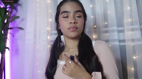 littletammy_ online show from 2, 10, 2025