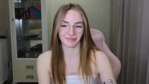 Snapshot of littlevildevil chatting on 5, 12, 2024 Eliana online show from 5, 12, 2024