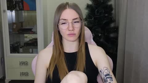 Snapshot of littlevildevil chatting on 28, 12, 2024 Eliana online show from 28, 12, 2024