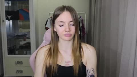 Snapshot of littlevildevil chatting on 17, 1, 2025 Eliana online show from 17, 1, 2025