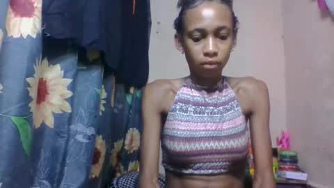Snapshot of littleyanah chatting on 19, 4, 2026 yanah online show from 19, 4, 2026