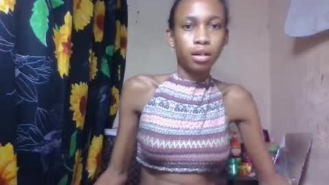Snapshot of littleyanah chatting on 26, 4, 2026 yanah online show from 26, 4, 2026