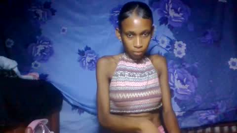 Snapshot of littleyanah chatting on 24, 5, 2026 yanah online show from 24, 5, 2026