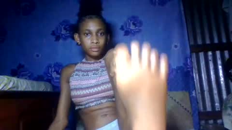 Snapshot of littleyanah chatting on 12, 7, 2026 yanah online show from 12, 7, 2026