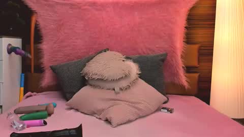 Livia and Lucy D online show from 1, 2, 2026