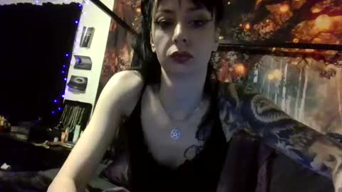 Liv Mirage online show from 5, 2, 2025