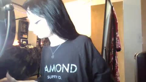 Liv Mirage online show from 1, 3, 2025