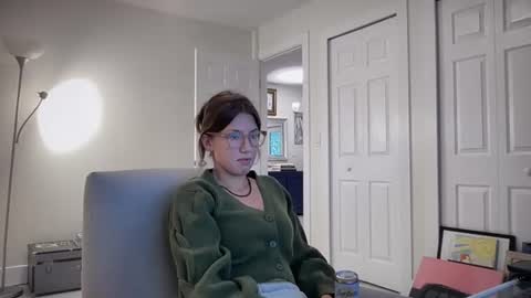 Snapshot of livvyybearxx chatting on 12, 6, 2026 liv online show from 12, 6, 2026