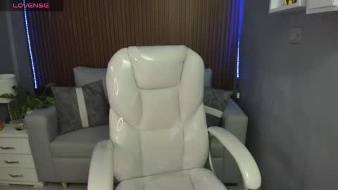 LIZ online show from 8, 11, 2025