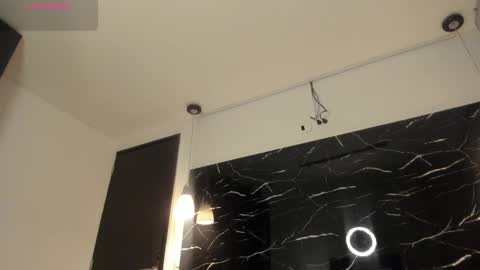 Liz  online show from 22, 2, 2025