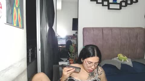 Snapshot of liza_thurner chatting on 27, 9, 2025 Liza Thurner online show from 27, 9, 2025