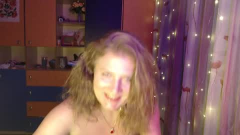 Snapshot of lizacakes chatting on 30, 1, 2025 LizaCakes online show from 30, 1, 2025