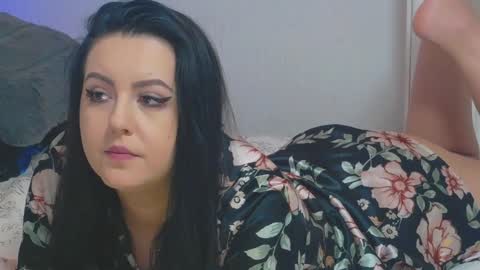 lizasunshine__ online show from 10, 12, 2024