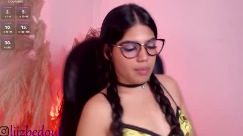 Snapshot of lizbedoutx chatting on 23, 10, 2025 lizbedoutx online show from 23, 10, 2025