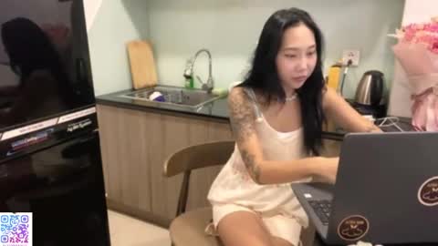 Lizz online show from 10, 10, 2025