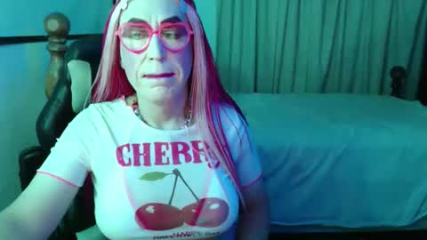 Lizi Chery Strawbery online show from 19, 4, 2026