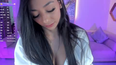 Lizzi  online show from 19, 12, 2024