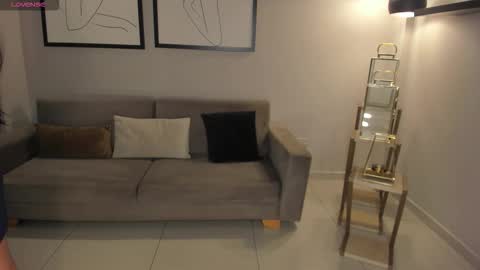 Lizzi  online show from 6, 1, 2026