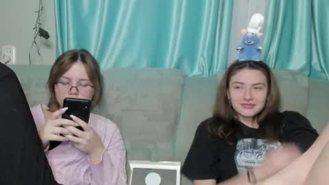 lizzi_muur online show from 31, 12, 2024