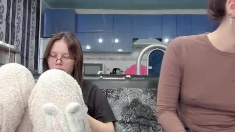 lizzi_muur online show from 5, 2, 2025