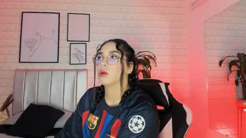  Lizzie  online show from 18, 2, 2026