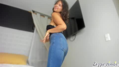 lizzieamber online show from 28, 12, 2024