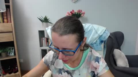 Snapshot of lizzy_sparkle chatting on 2, 7, 2026 Lizzy online show from 2, 7, 2026