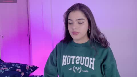 Snapshot of lizzywindsor chatting on 2, 3, 2026 lizzywindsor online show from 2, 3, 2026