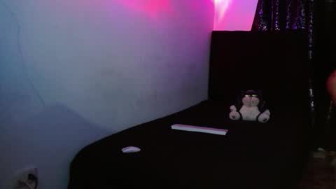 lliamm 2 online show from 23, 11, 2025