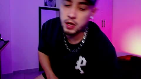 Snapshot of lliamm_2 chatting on 17, 5, 2026 lliamm 2 online show from 17, 5, 2026
