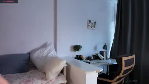 Arina online show from 21, 2, 2025