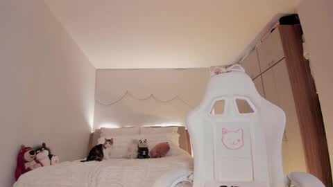 Snapshot of lm_kloeeh chatting on 14, 5, 2026 Kloe see you 28-11 to celebrate my birthday online show from 14, 5, 2026