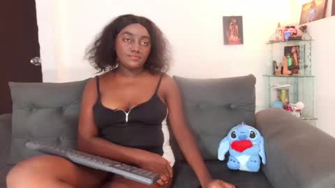 Snapshot of loaisisadaams chatting on 2, 5, 2026 loaisisAdamss online show from 2, 5, 2026