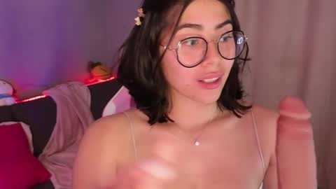 Snapshot of loaluxury chatting on 20, 4, 2026 Pamela online show from 20, 4, 2026