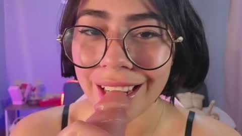 Snapshot of loaluxury chatting on 23, 6, 2026 Pamela online show from 23, 6, 2026