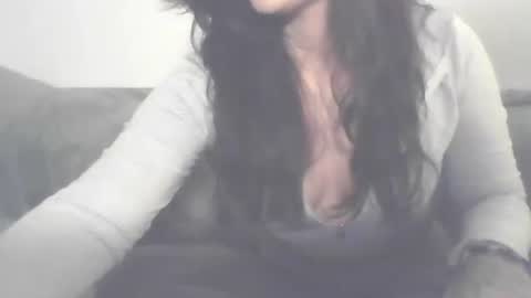 loba_caliente_x online show from 5, 1, 2026