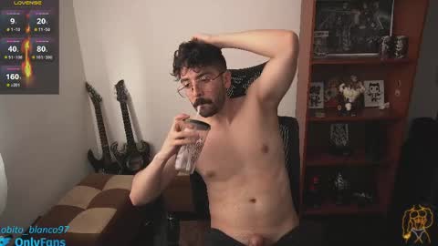 Lobito blanco Thefckingwolf main account online show from 14, 4, 2026