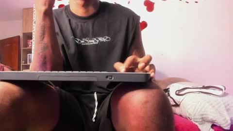 LOGAN DRAKE online show from 21, 4, 2026