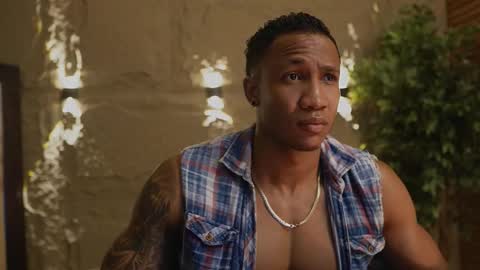 logan_varela online show from 20, 11, 2025