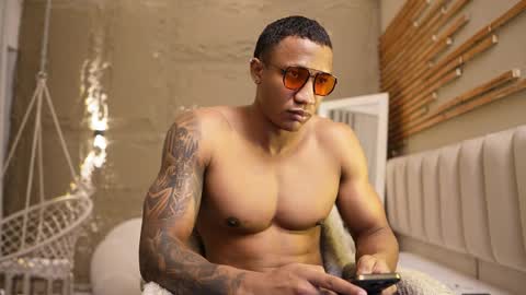 logan_varela online show from 4, 4, 2026