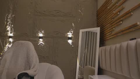 logan_varela online show from 9, 4, 2026