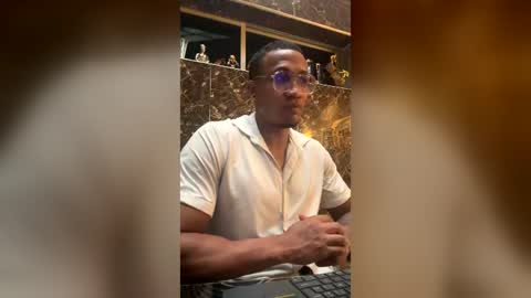 Snapshot of logan_varela chatting on 22, 7, 2026 logan_varela online show from 22, 7, 2026
