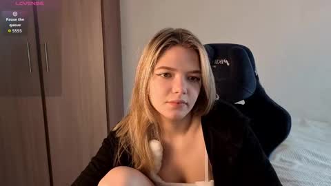 Logan and Katana online show from 13, 10, 2025