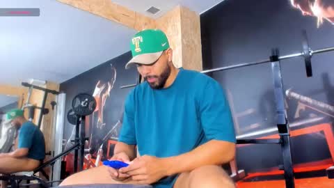 U can call me Logan online show from 15, 11, 2025