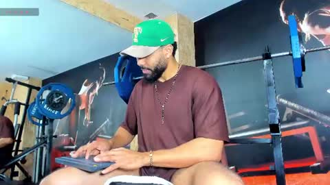 Snapshot of logansimmons chatting on 27, 7, 2026 U can call me Logan online show from 27, 7, 2026