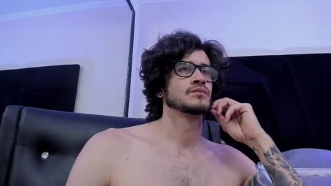 Snapshot of loggan_donnelly chatting on 22, 1, 2025 Loggan online show from 22, 1, 2025